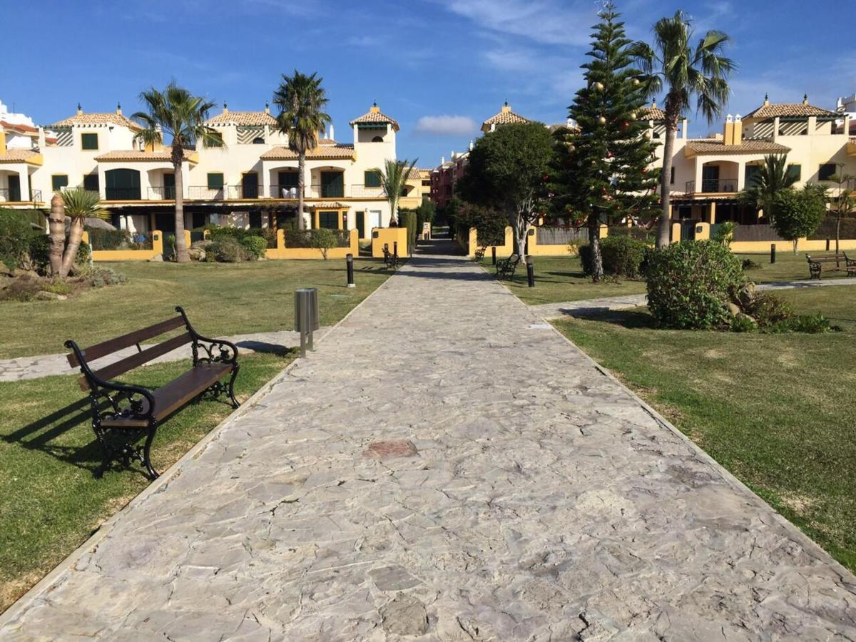 Atlanterra Bajo. Salida Directa. Urbanizacion De Lujo. Piscinas Canchas Padel. Wifi Y A/A Захара-де-лос-Атунес Экстерьер фото